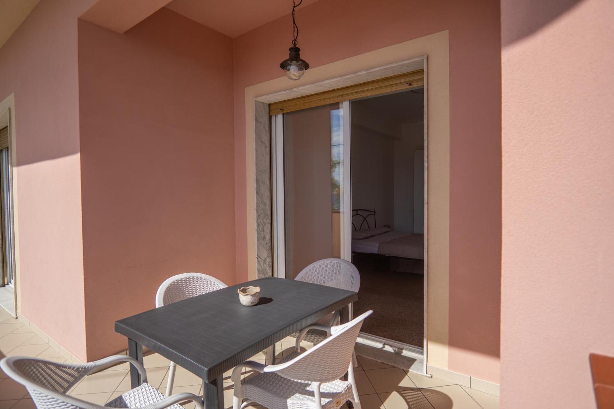 Casa Erika Apartment Bova Marina Exterior photo
